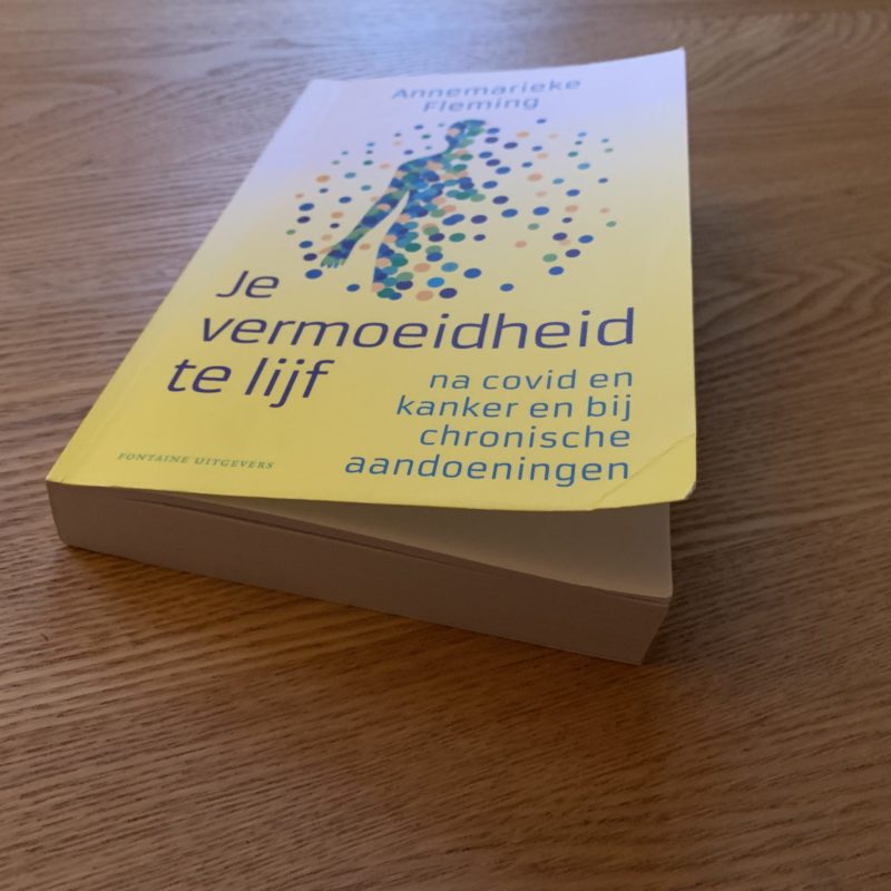 BOEKRECENSIE 'Je vermoeidheid te lijf na covid en kanker en bij